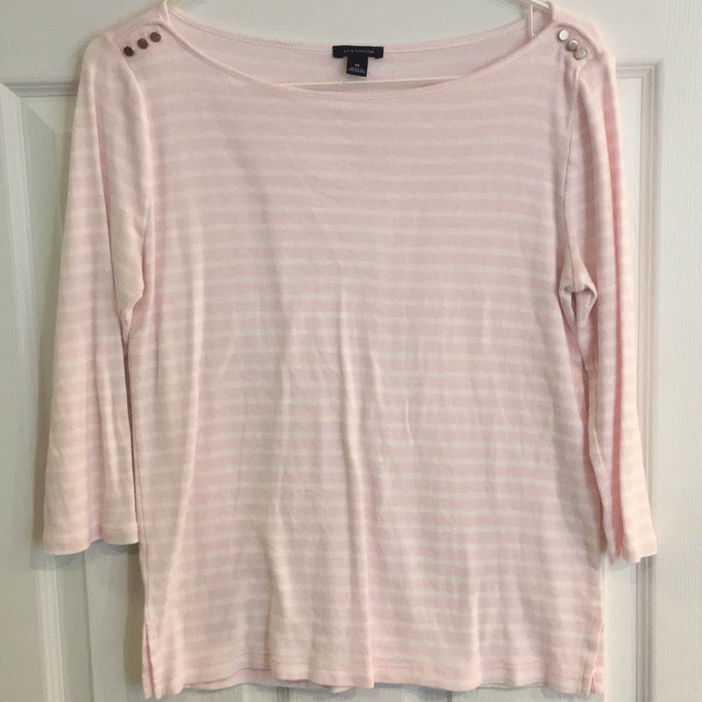 3/4 sleeve pink and white top